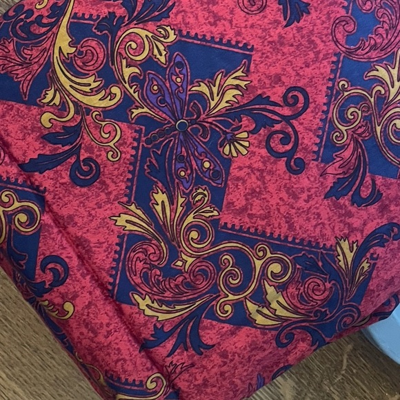 Red and Gold dragon sheets 🐉 ❤️ - Picture 5 of 6